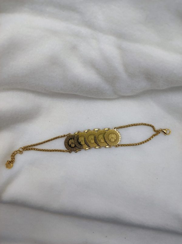 Bracelet en acier inoxydable très original. Livraison en quelques jours.
