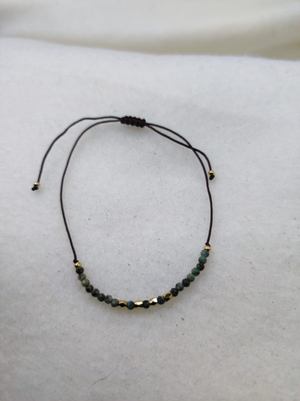 Bracelet avec perle de couleur