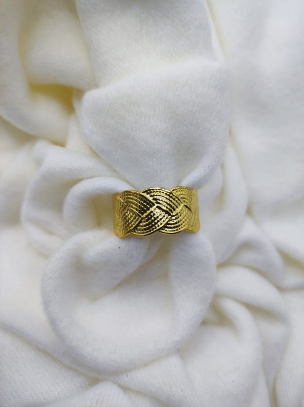 Bague en acier inoxydable doré et tressé