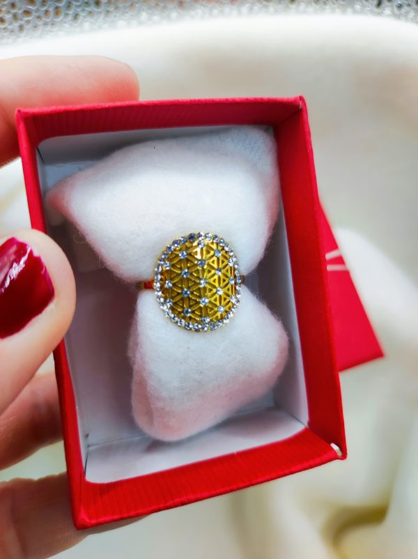 Bague en acier inoxydable avec petits strass brillants