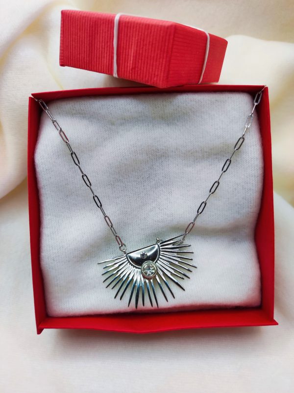 Collier en acier inoxydable argenté et original