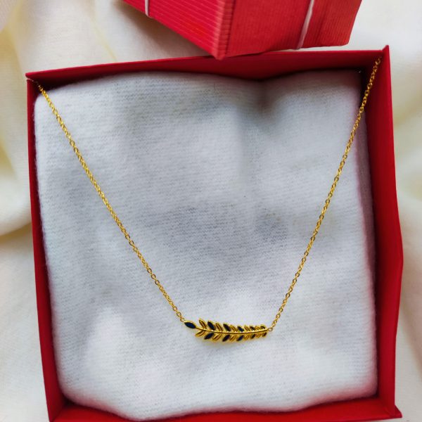 Collier en acier inoxydable en forme de plume bleu
